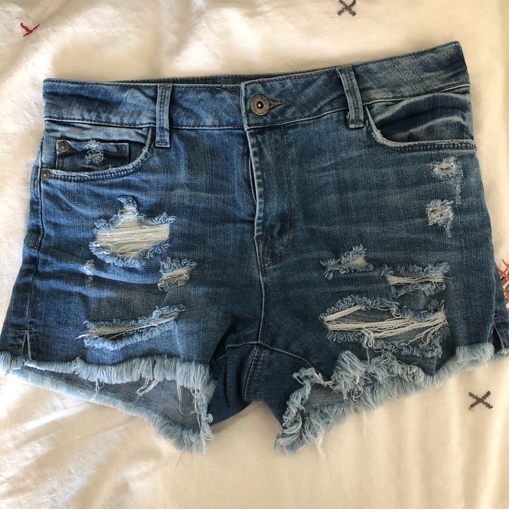 Pistola Quinn Distressed Frayed Hem Short